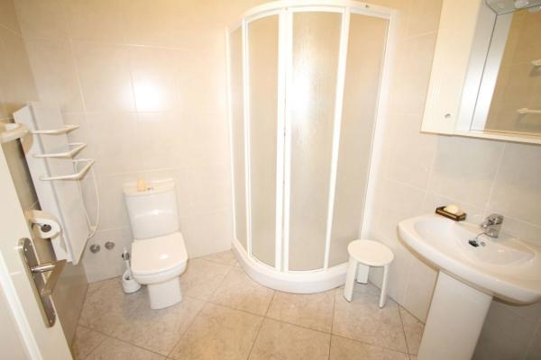 Chalet en Manzanera-Tosal