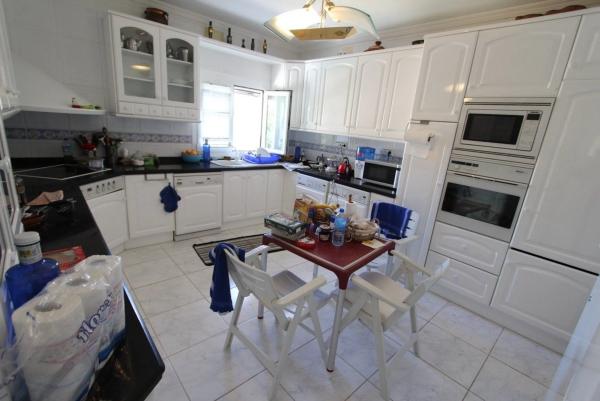 Chalet en Manzanera-Tosal