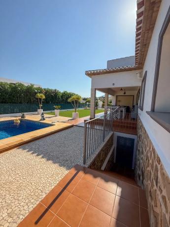 Casa independiente en Partida Buenavista, 51 h