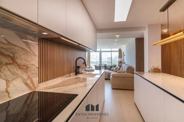 Piso en avenida Juan Carlos i