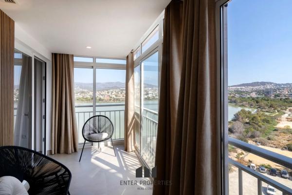 Piso en avenida Juan Carlos i