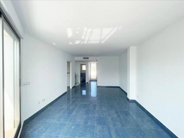 Ático en avenida Juan Carlos i