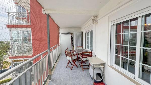 Piso en avenida Juan Carlos I, 12