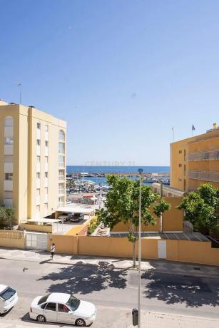 Piso en calle Isla de Formentera, 22 -24