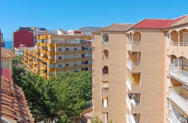 Piso en avenida de los Ejércitos Españoles