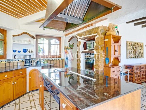 Finca rústica en Urbanización Canuta de Ifach