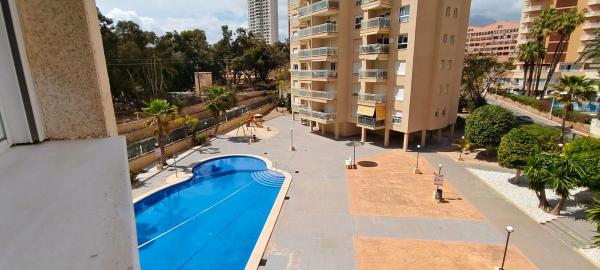 Piso en calle Relleu, 1