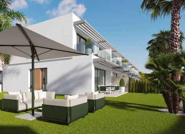 Chalet pareado en calle Lisboa