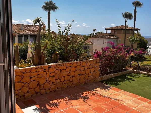 Chalet adosado en calle Isla Mallorca, 8