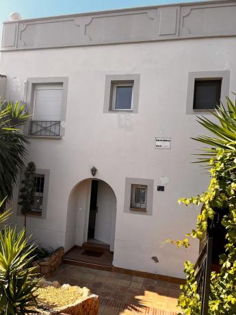 Chalet adosado en calle Isla Mallorca, 8