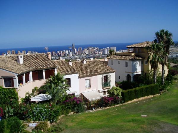 Chalet adosado en calle Isla Mallorca, 8