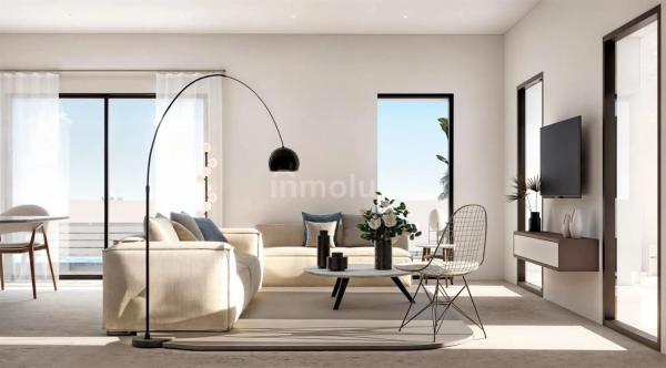 Casa independiente en avenida de Granada