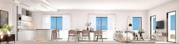 Casa independiente en avenida de Granada