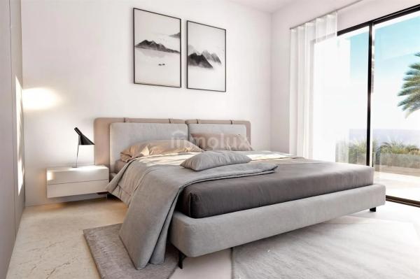 Casa independiente en avenida de Granada