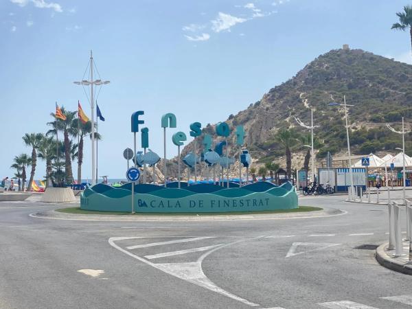 Piso en Av Marina Baixa, 24