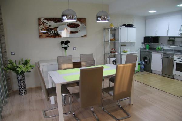 Piso en calle Berna, 6