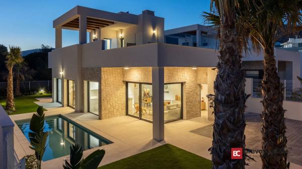 Casa independiente en calle Copenhague