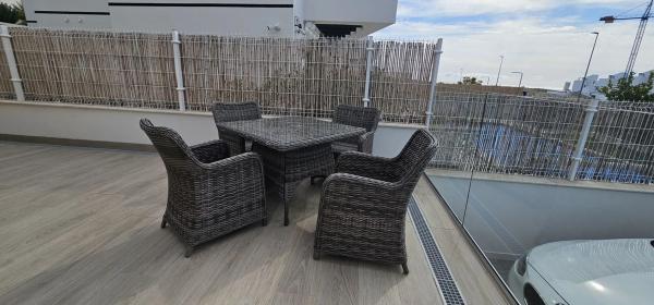 Chalet pareado en calle de Xeraco, 15