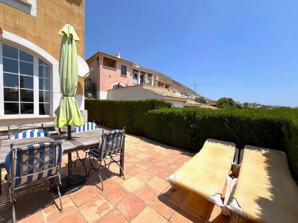 Chalet adosado en calle Isla de Lanzarote, 2