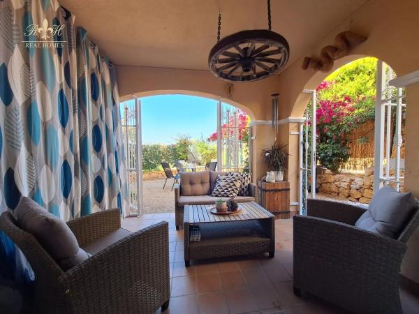 Chalet adosado en calle Isla Mallorca