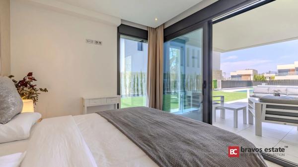 Casa independiente en calle Berlin