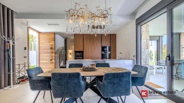 Casa independiente en calle Berlin