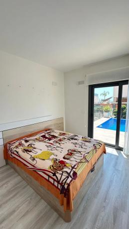 Casa independiente en calle Toledo