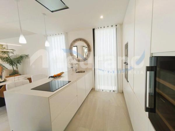 Casa independiente en calle Praga, 18 -34