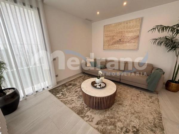 Casa independiente en calle Praga, 18 -34