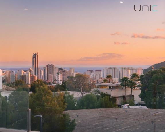 Casa independiente en calle Lisboa