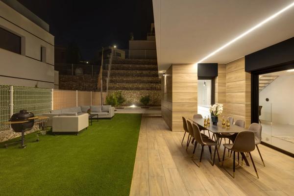 Casa independiente en calle Càceres