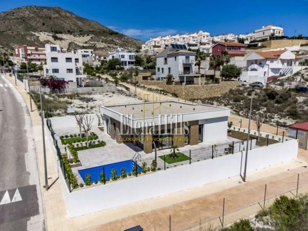 Casa independiente en calle Cordoba, 7