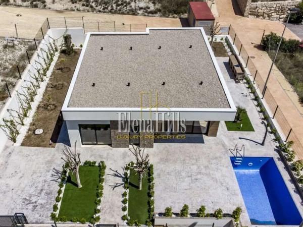 Casa independiente en calle Cordoba, 7