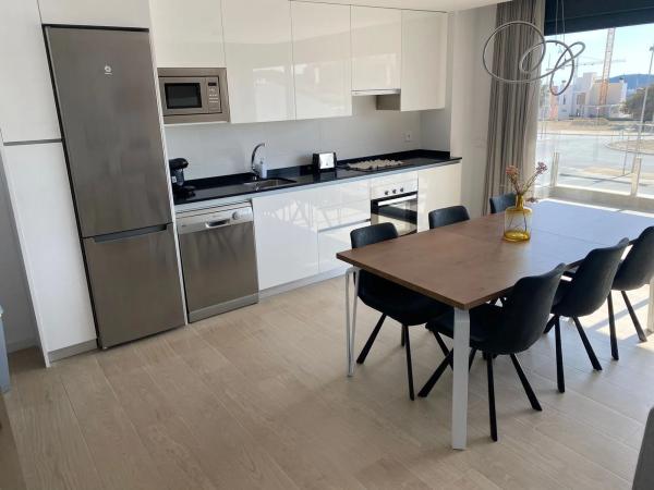 Dúplex en calle de Guatemala, 1