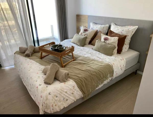 Dúplex en calle de Guatemala, 1