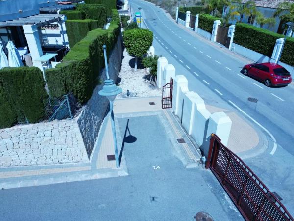 Chalet pareado en calle Berlin, 28