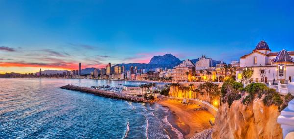 Chalet pareado en calle de Colombia