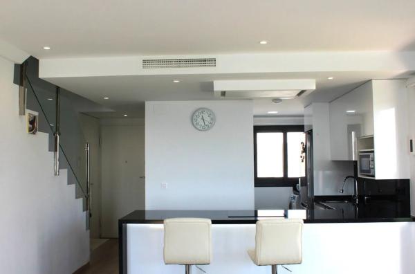 Chalet adosado en avenida Costa Blanca