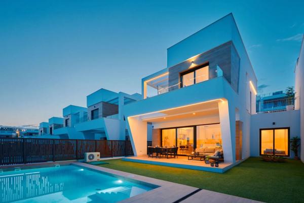 Casa independiente en calle d'Equador, 8