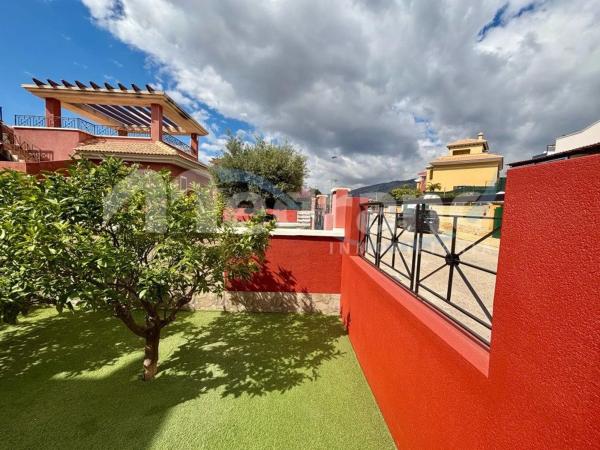 Casa independiente en avenida Oviedo, 21 -15