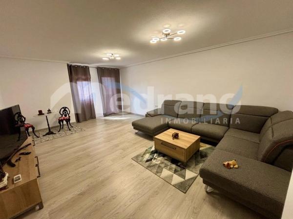 Casa independiente en avenida Oviedo, 21 -15