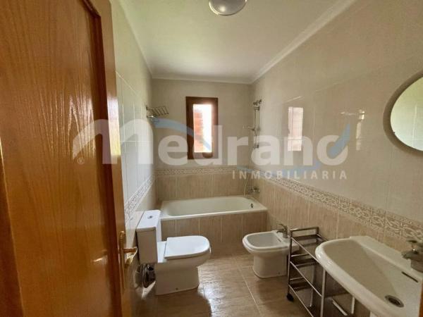 Casa independiente en avenida Oviedo, 21 -15