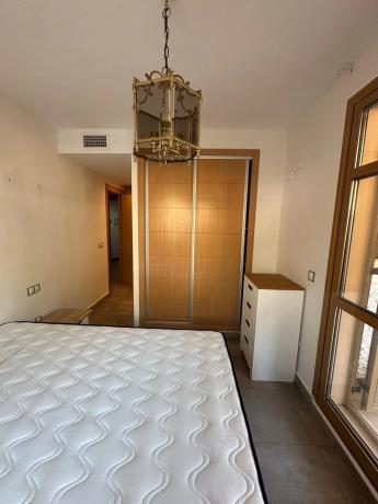 Piso en calle Berna, 6