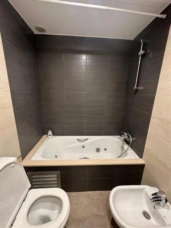 Piso en calle Berna, 6