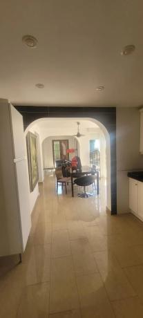 Casa independiente en calle Roma