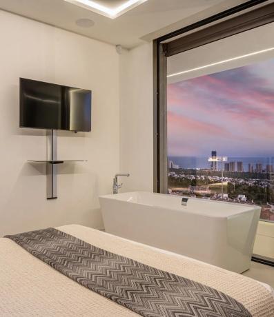 Casa independiente en calle Viena