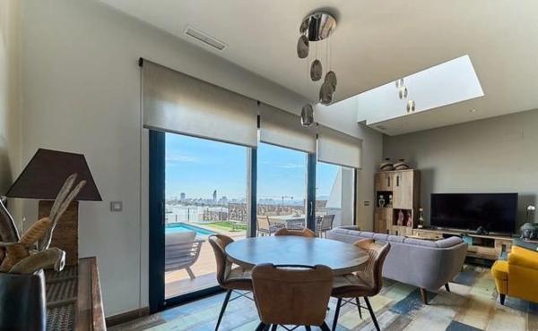 Chalet adosado en calle de Mèxic