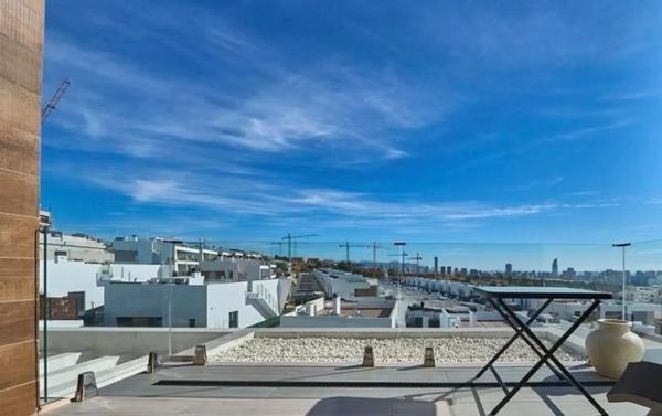 Chalet adosado en calle de Mèxic