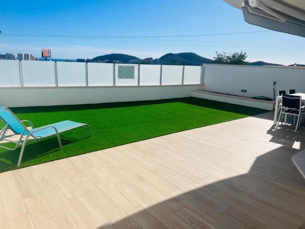 Chalet adosado en avenida Costa Brava, 33