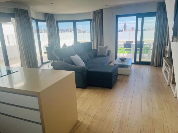 Chalet adosado en avenida Costa Brava, 33